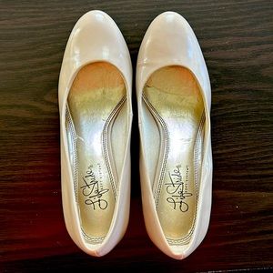 Life Stride Parigi Heels Nude